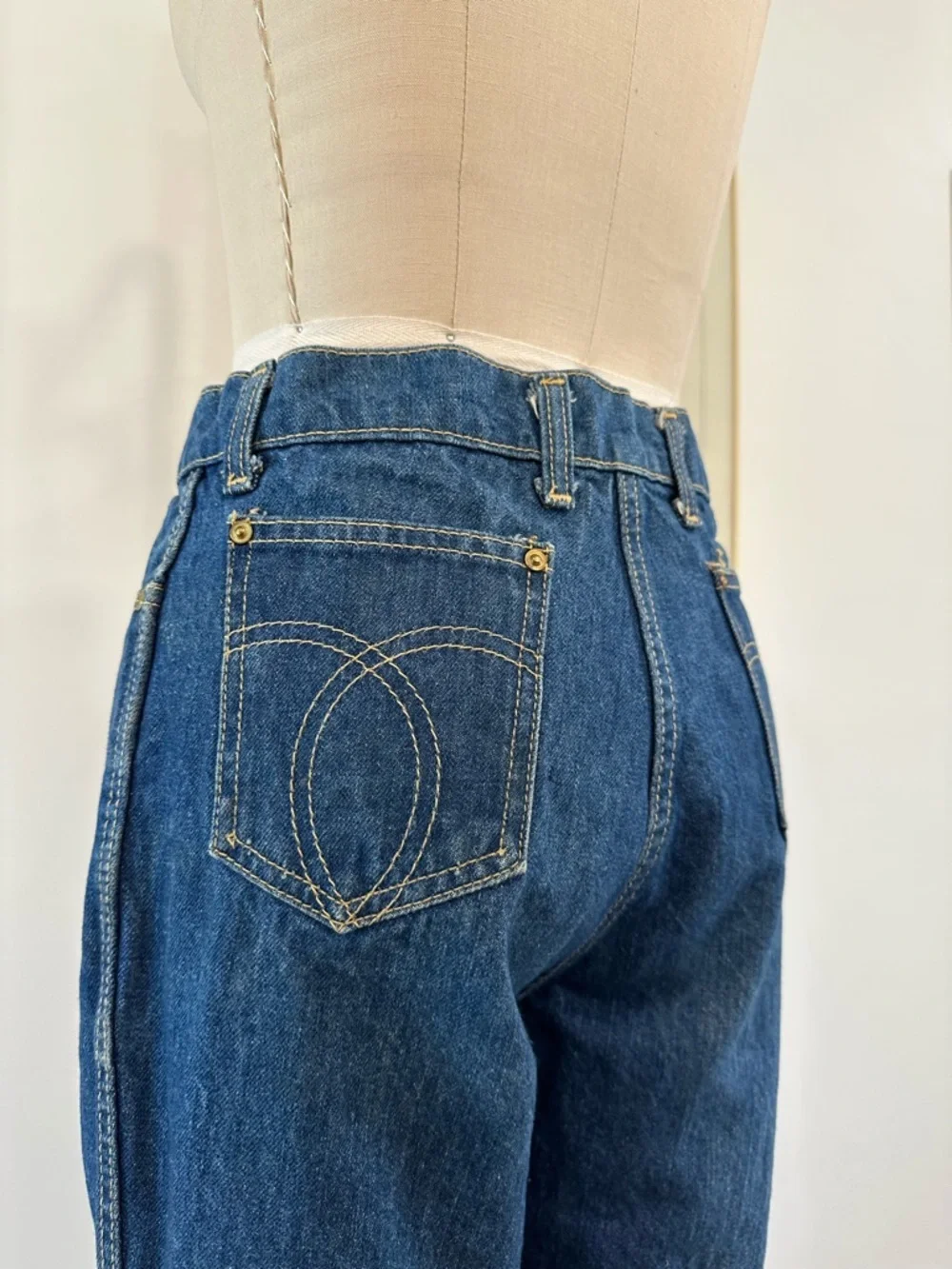 Vintage 70’s Classic High-Rise Straight Leg Jeans - Picture 10 of 16